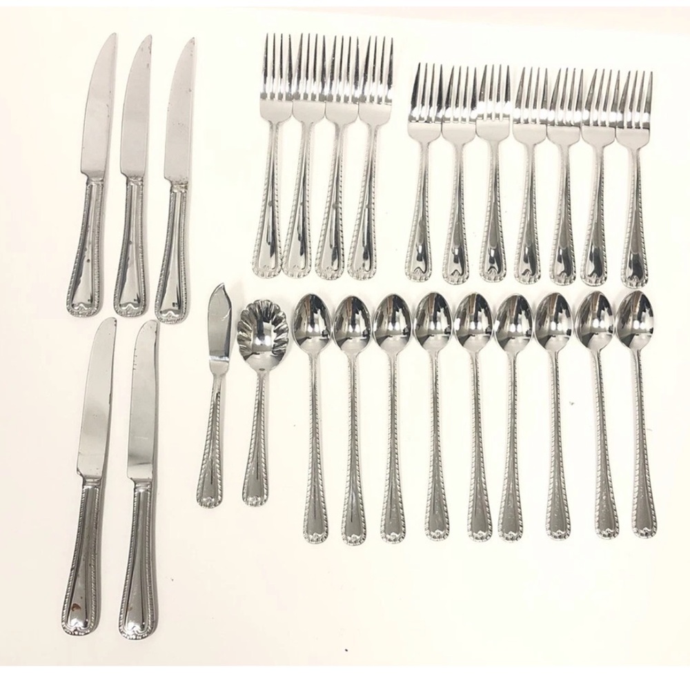 Reed & Barton WAKEFIELD Stainless 18/10 Glossy Silverware Flatware Lot Of 27